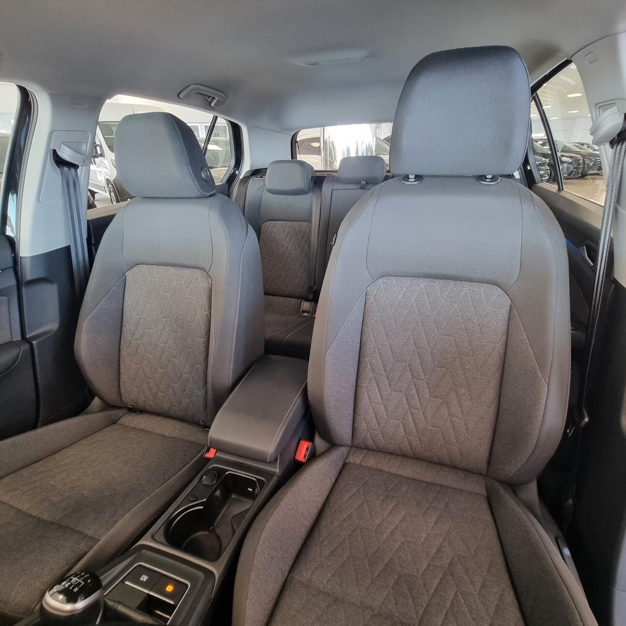 VOLKSWAGEN GOLF 8 LIFE 2.0 TDI 115cv Euro 6E