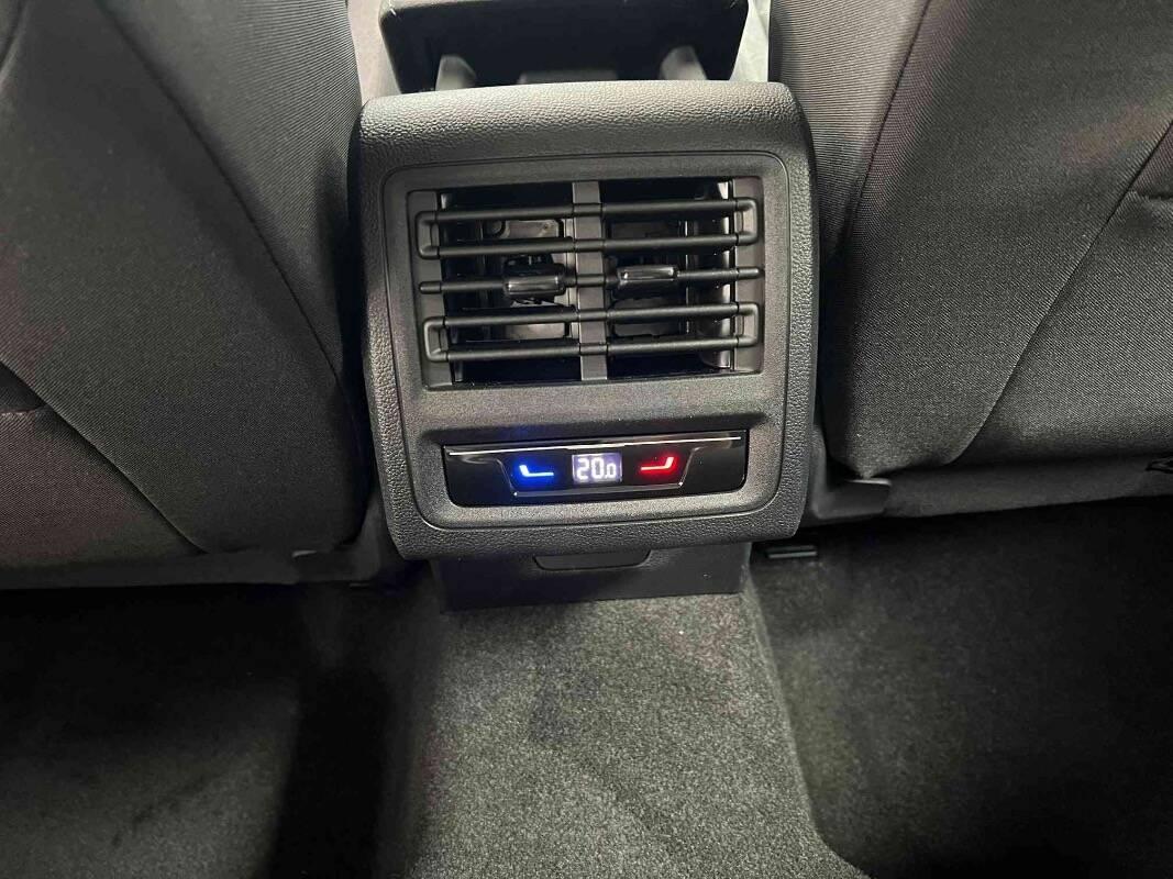 Volkswagen Golf 1.5 etsi Life 115cv dsg