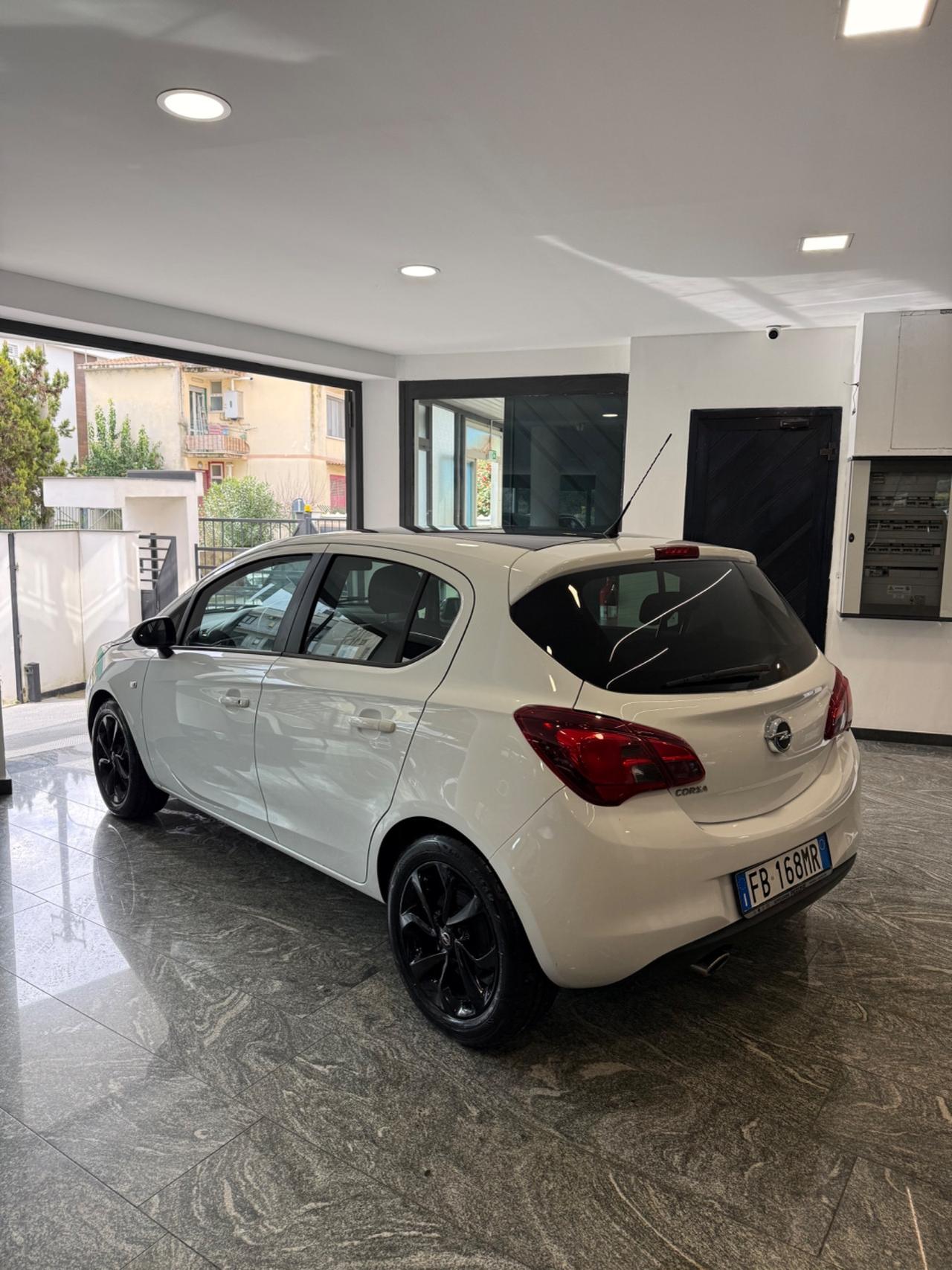 Opel Corsa 1.4 90CV GPL Tech 5 porte b-Color