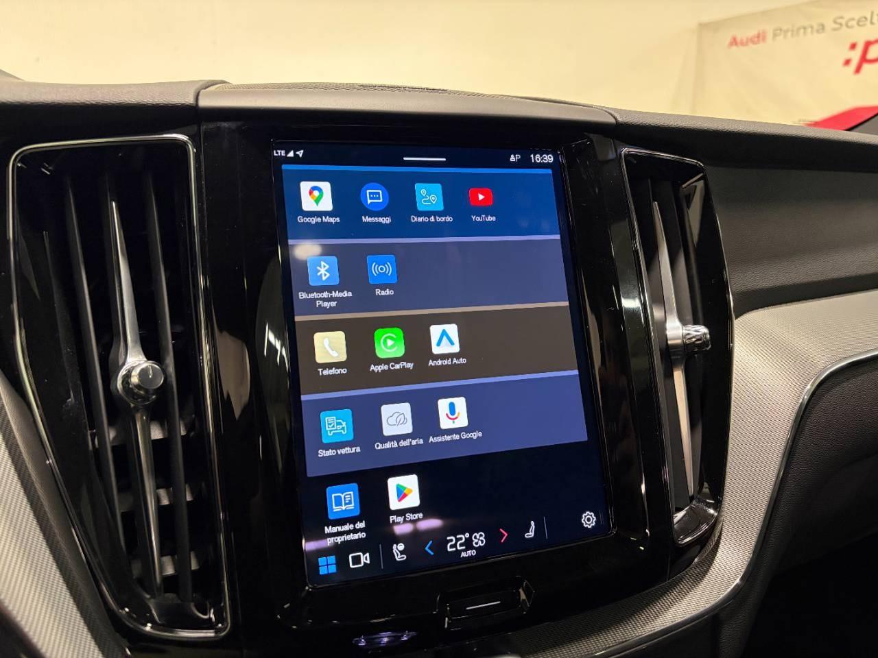 VOLVO XC60 B5 AWD PLUS DARK AUTO