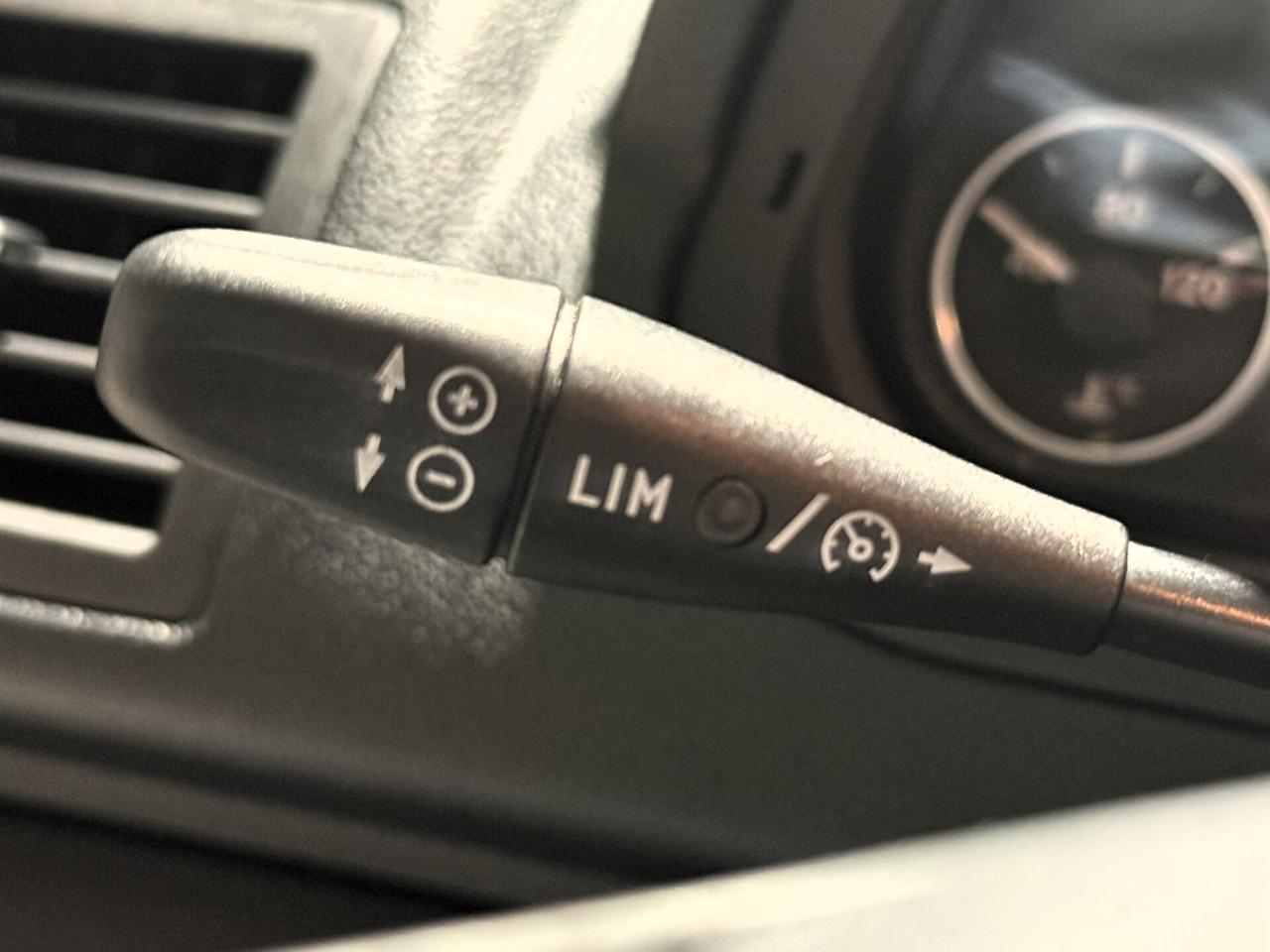 Mercedes-benz A 180CDI RESTYLING AVANTGARDE NAVI/BLUETOOTH/PDC