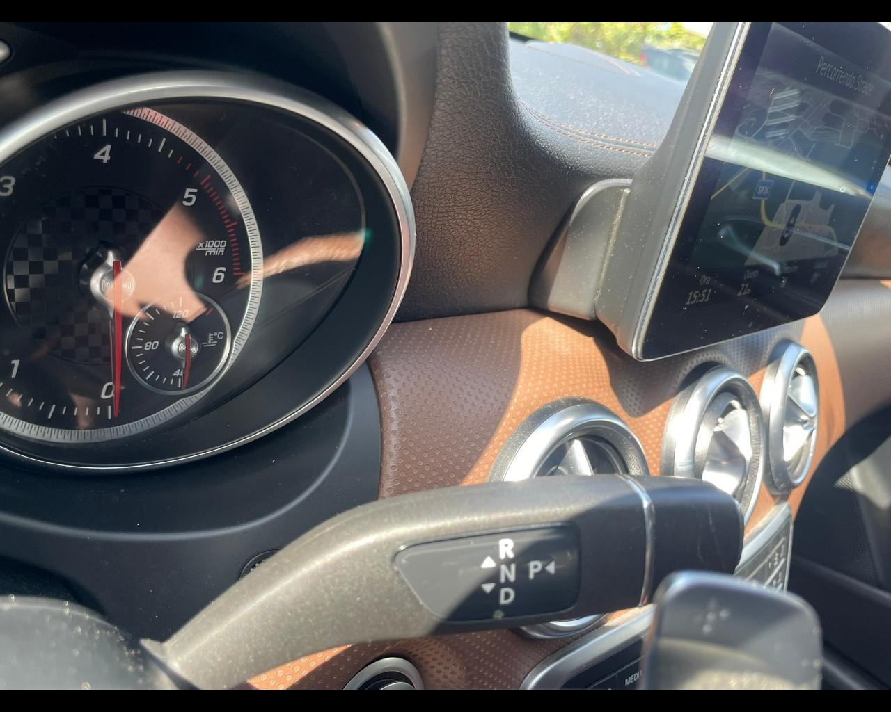 Mercedes-Benz Classe A (W176) - A 180 d Automatic Premium