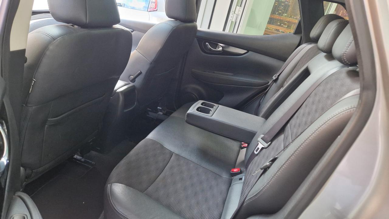 Nissan Qashqai 1.6 dCi 4WD Tekna