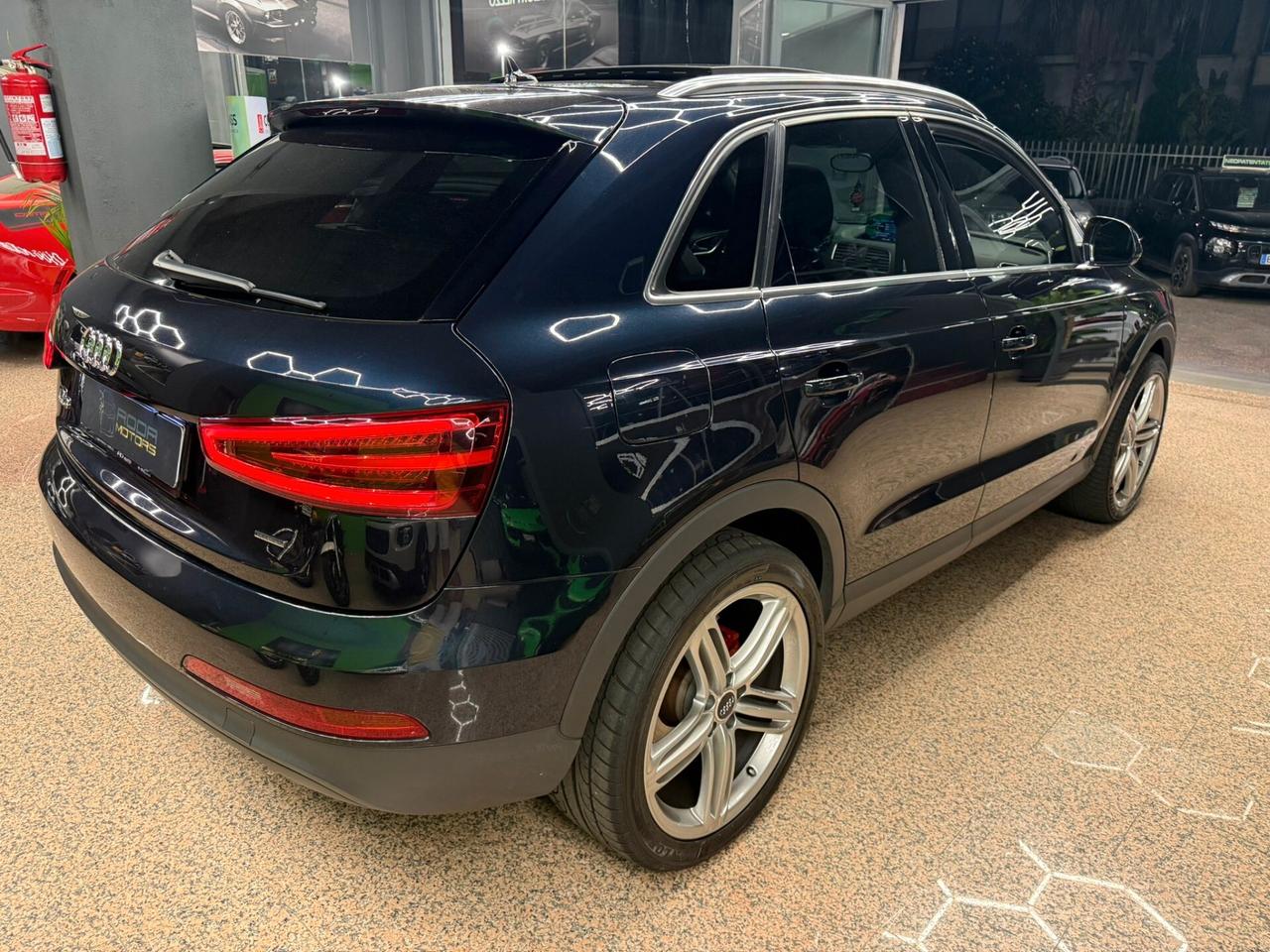 Audi Q3 2.0 TDI 177 CV quattro CON TETTO