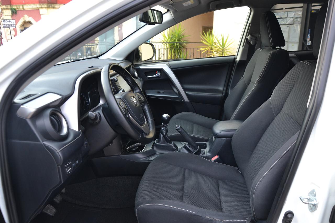 Toyota RAV 4 2.0 D-4D 143CV **NAVI+CRUISE+RCAM+PDC+LED+EURO6B*