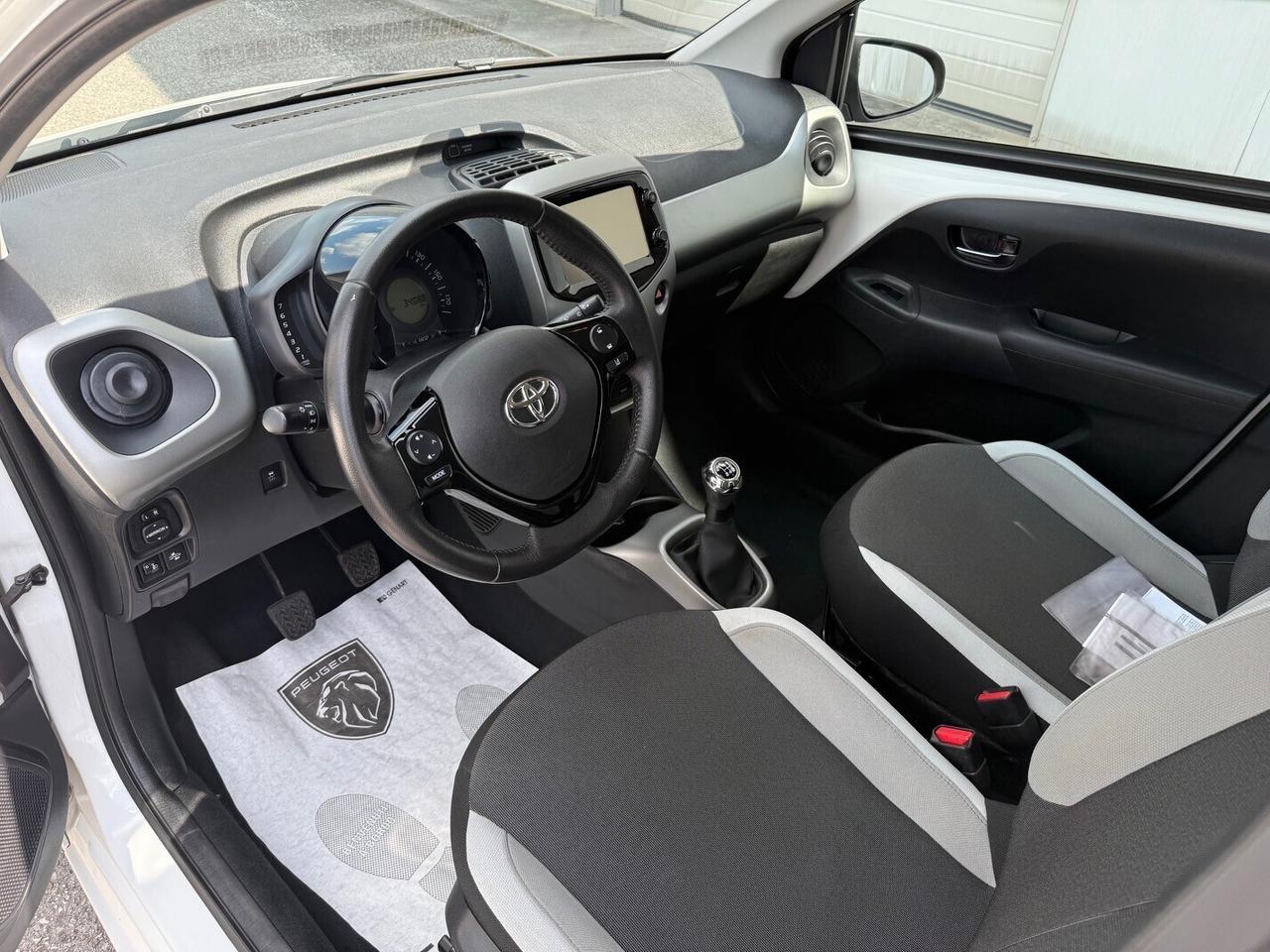 Toyota Aygo 1.0 VVT-i 72 CV 5 porte x-play