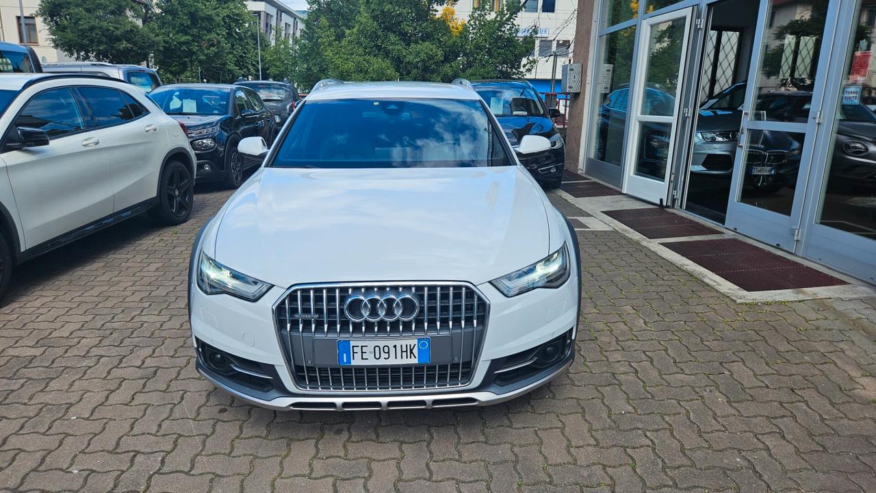 Audi A6 allroad 3.0 tdi quattro 218cv s-tronic PELE-CAMERA-SED.RIS
