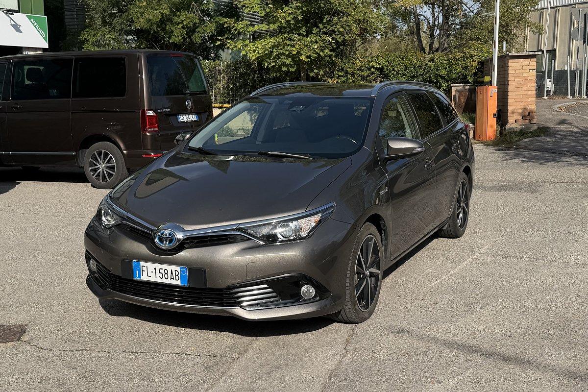 TOYOTA Auris Touring Sports 1.8 Hybrid Style