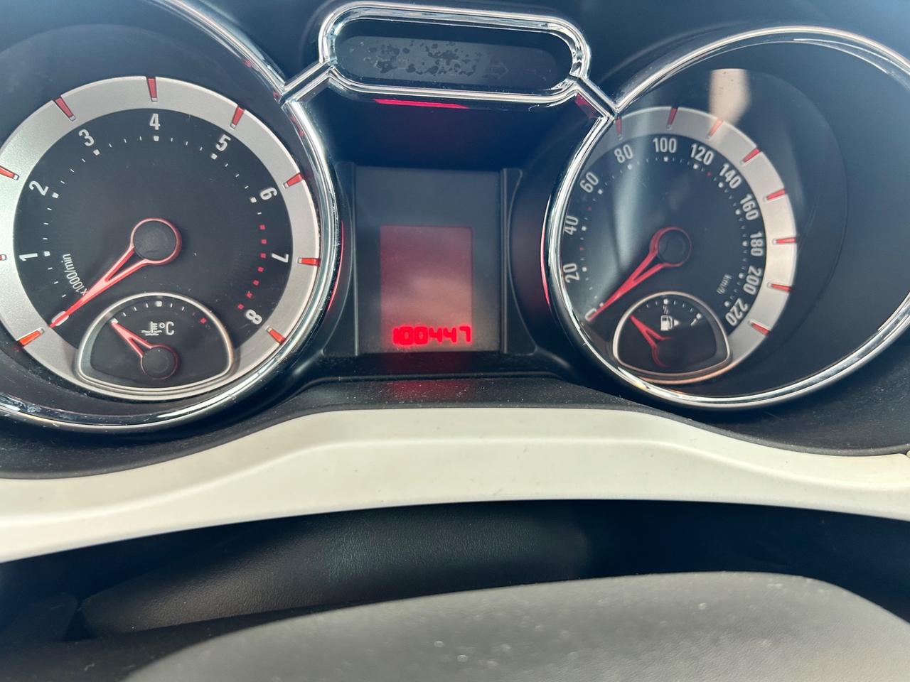 Opel Adam 1.2 B X neopatentati 2013