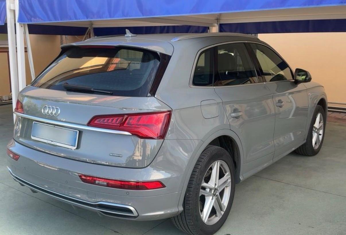 Audi Q5 40 TDI quattro S tronic line plus