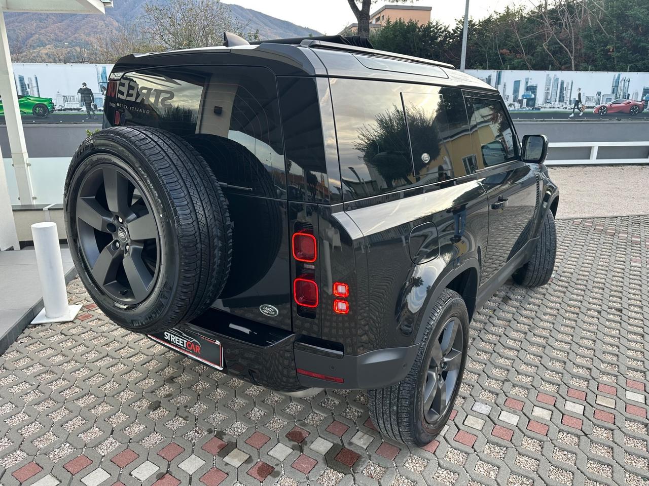 Land Rover Defender 90 3.0D I6 200 CV AWD Auto X-Dynamic HSE