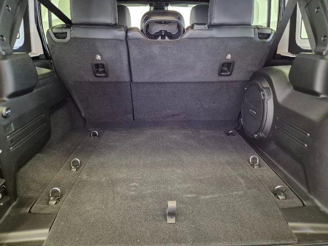 JEEP Wrangler Unlimited 2.0 Turbo Sahara Alpine