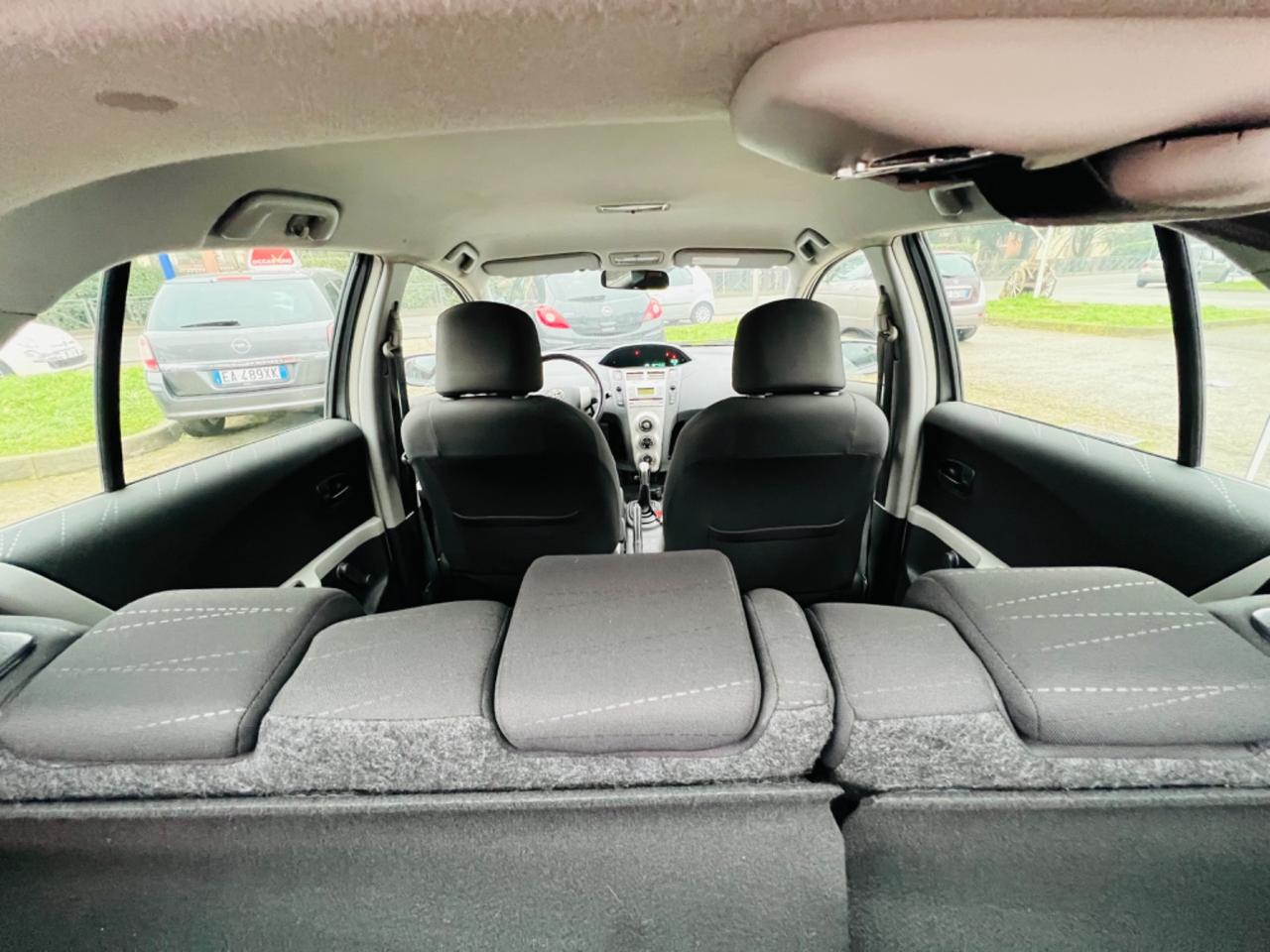 Toyota Yaris 1.0 5 porte Sol