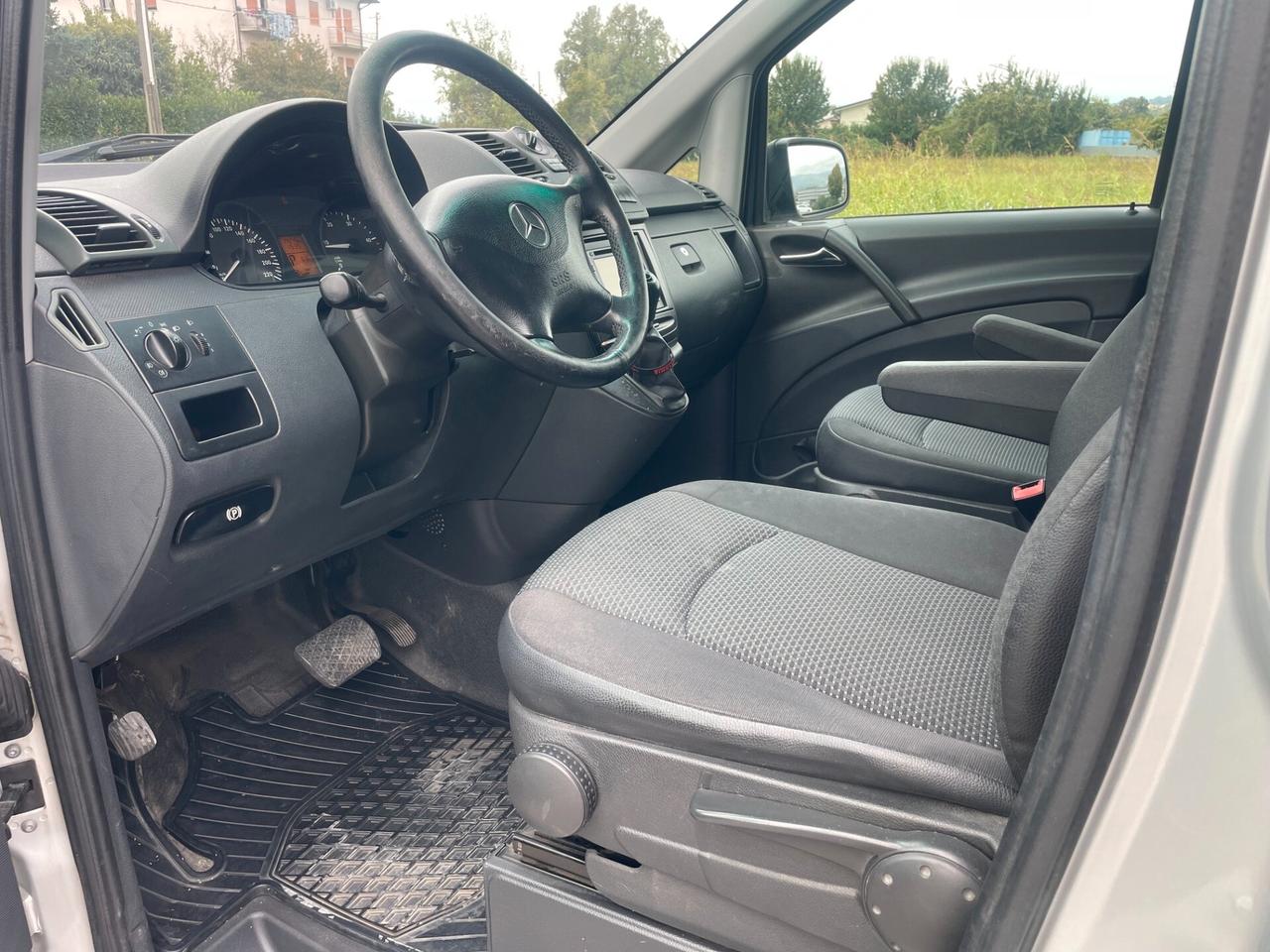 Mercedes-benz Vito 2.2 116 CDI 8 POSTIVetrato Compact