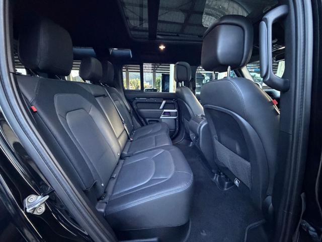 LAND ROVER Defender 110 3.0D I6 300 CV AWD Auto X-Dynamic HSE