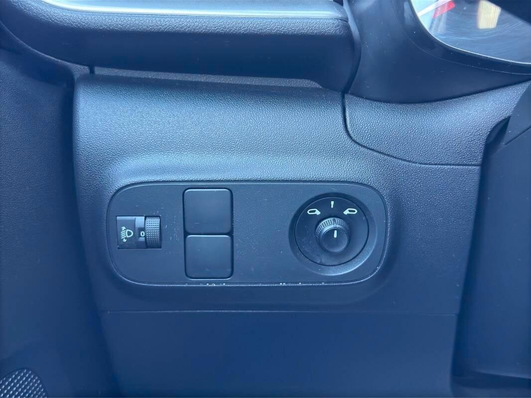 Citroen C3 1.2 puretech Feel Pack s&s 83cv con CarPlay