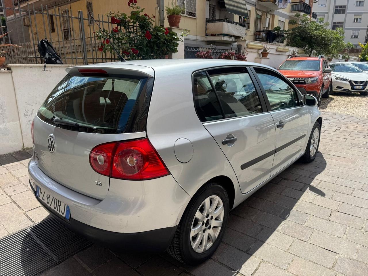 VOLKSWAGEN Golf 1.6 5 porte Comfortline GPL