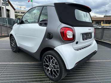 SMART ForTwo EQ CABRIO PRIME MOON WHITE MATT PELLE UFF.LE MB