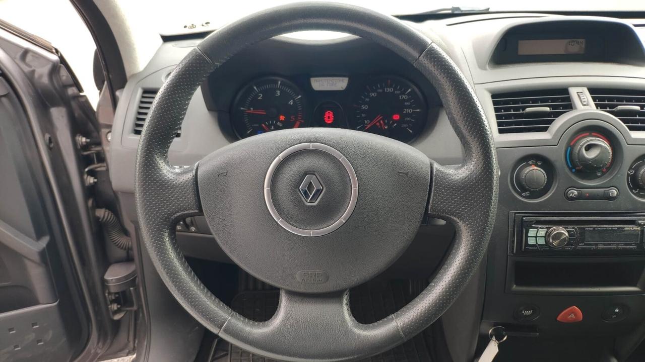 Renault Megane SW 1500 Diesel 103 CV C. Manuale