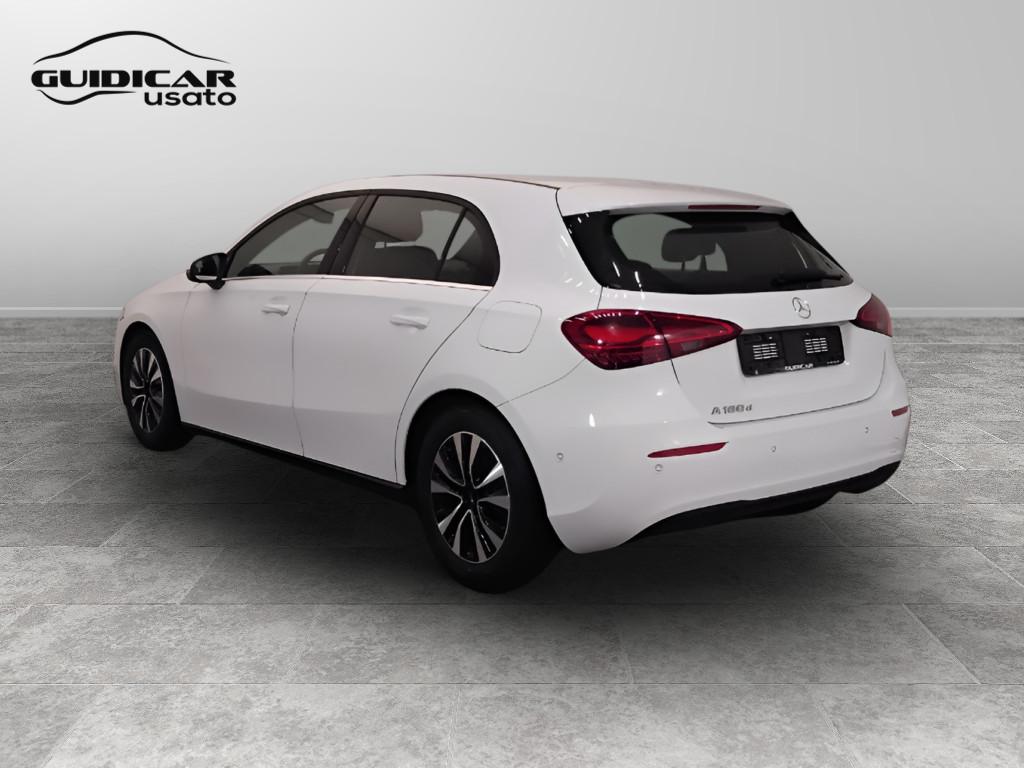 Mercedes-Benz Classe A - W177 2023 - A 180 d Advanced auto