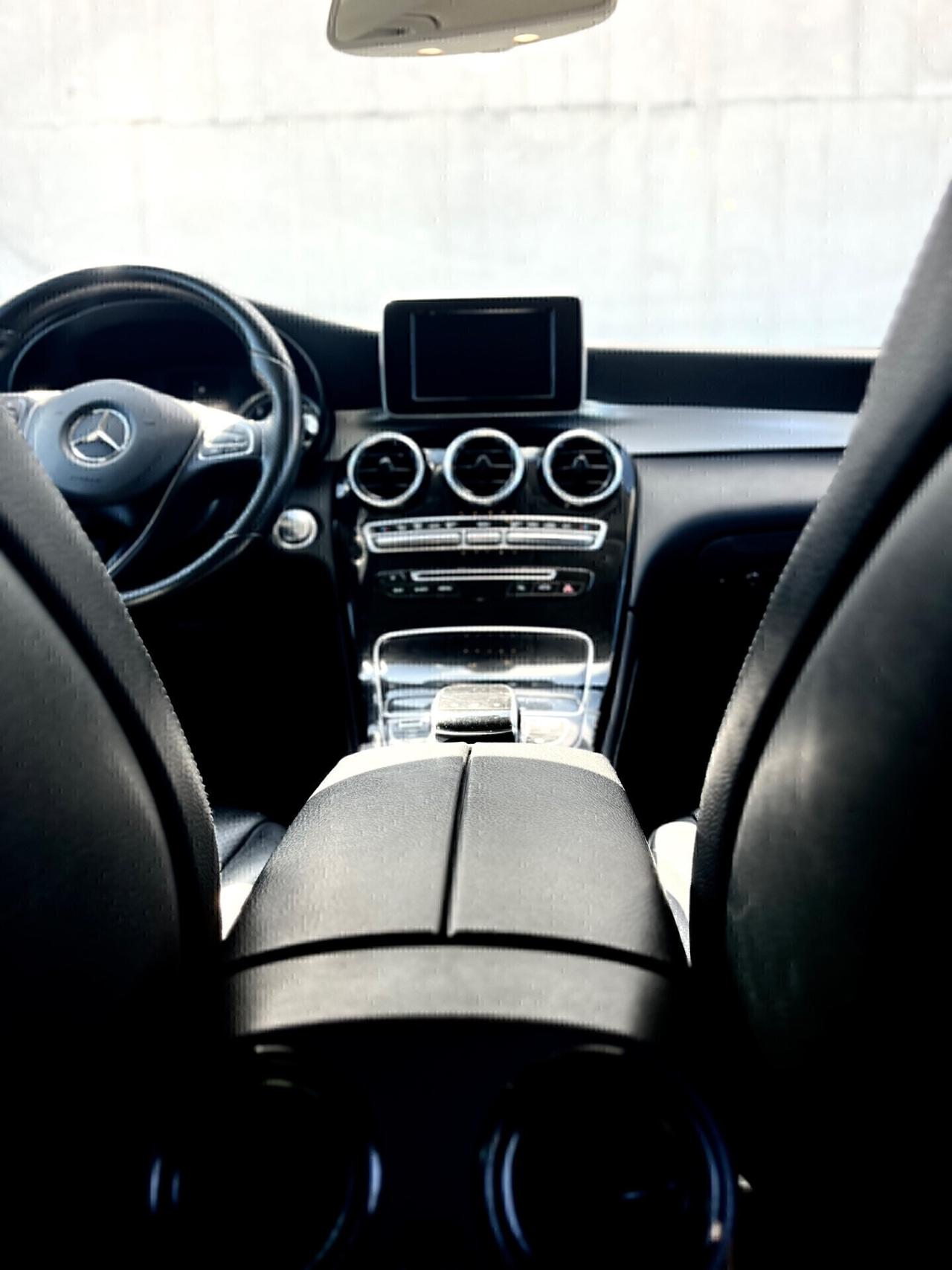 Mercedes-benz GLC 220d 4Matic Premium UNIPRO