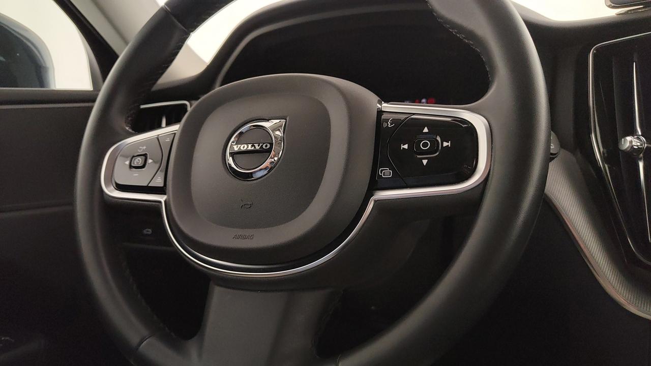 VOLVO XC60 II 2022 - XC60 2.0 b4 Ultimate Bright awd auto