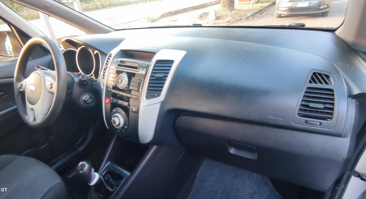 Kia Venga 1.4 GPL Active