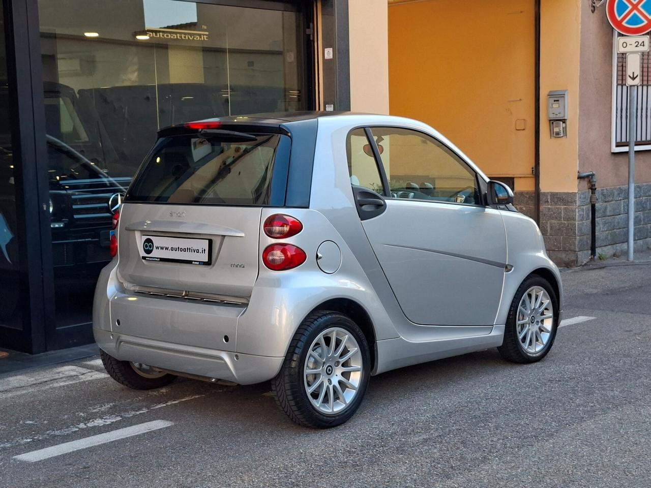 Smart ForTwo 1.0 71cv MHD coupé passion SERVOSTERZO km 57.446