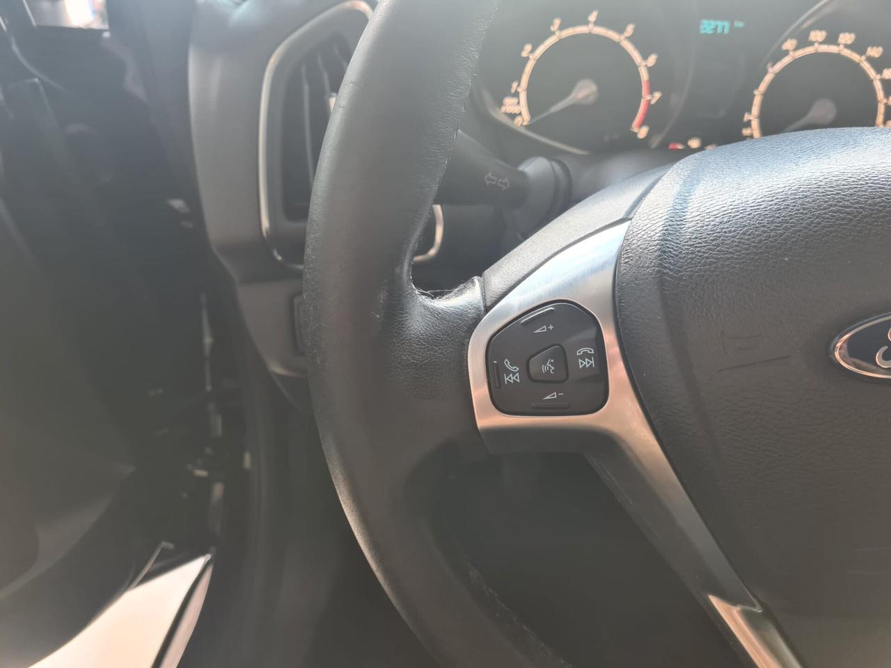 FORD B-MAX 1.4 GPL DEL NORD ITALIA 2015