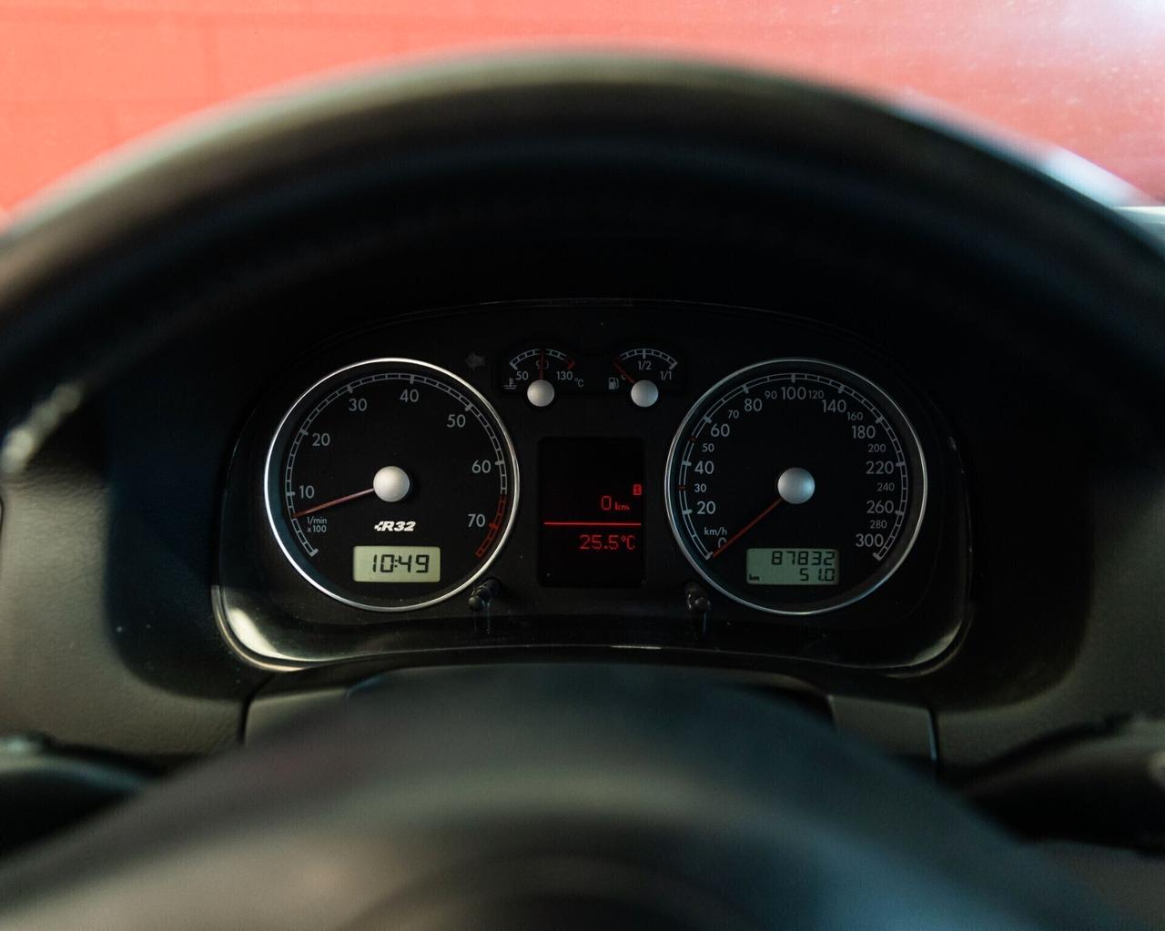 Volkswagen Golf 4 R32 - 85000 km - 2/3 Porte