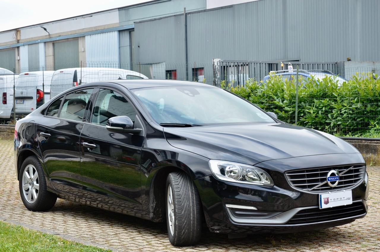 VOLVO S60 2.0 D3 KINETIC 136cv GEARTRONIC, UFF ITALIANA, SERVICE CON FATTURE, NAVI, BLUETOOTH, PERMUTE