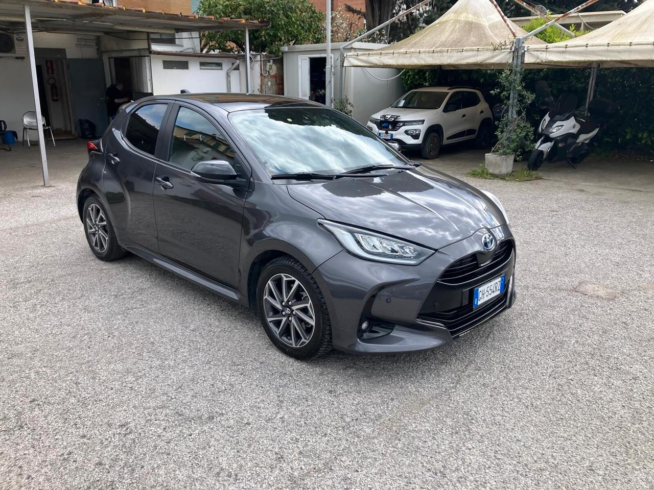 TOYOTA YARIS 1.5 Hybrid 5 Porte Lounge
