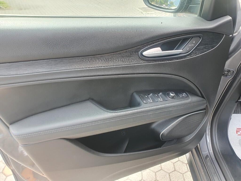 Alfa Romeo Stelvio 2.2 Turbodiesel 190 CV AT8 Q4 Executive Pompa olio nuova