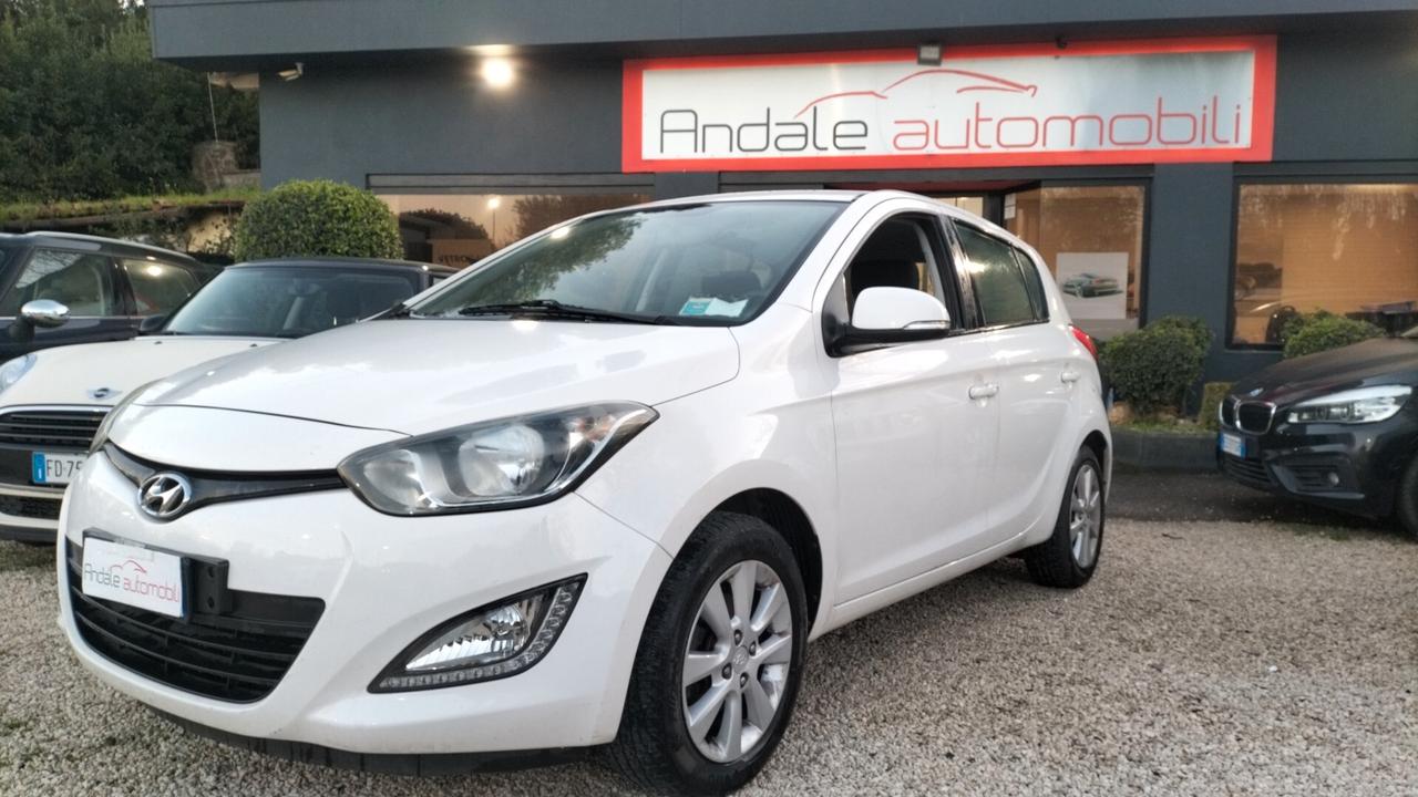 Hyundai i20 1.2 5p.** NEOPATENTATI **