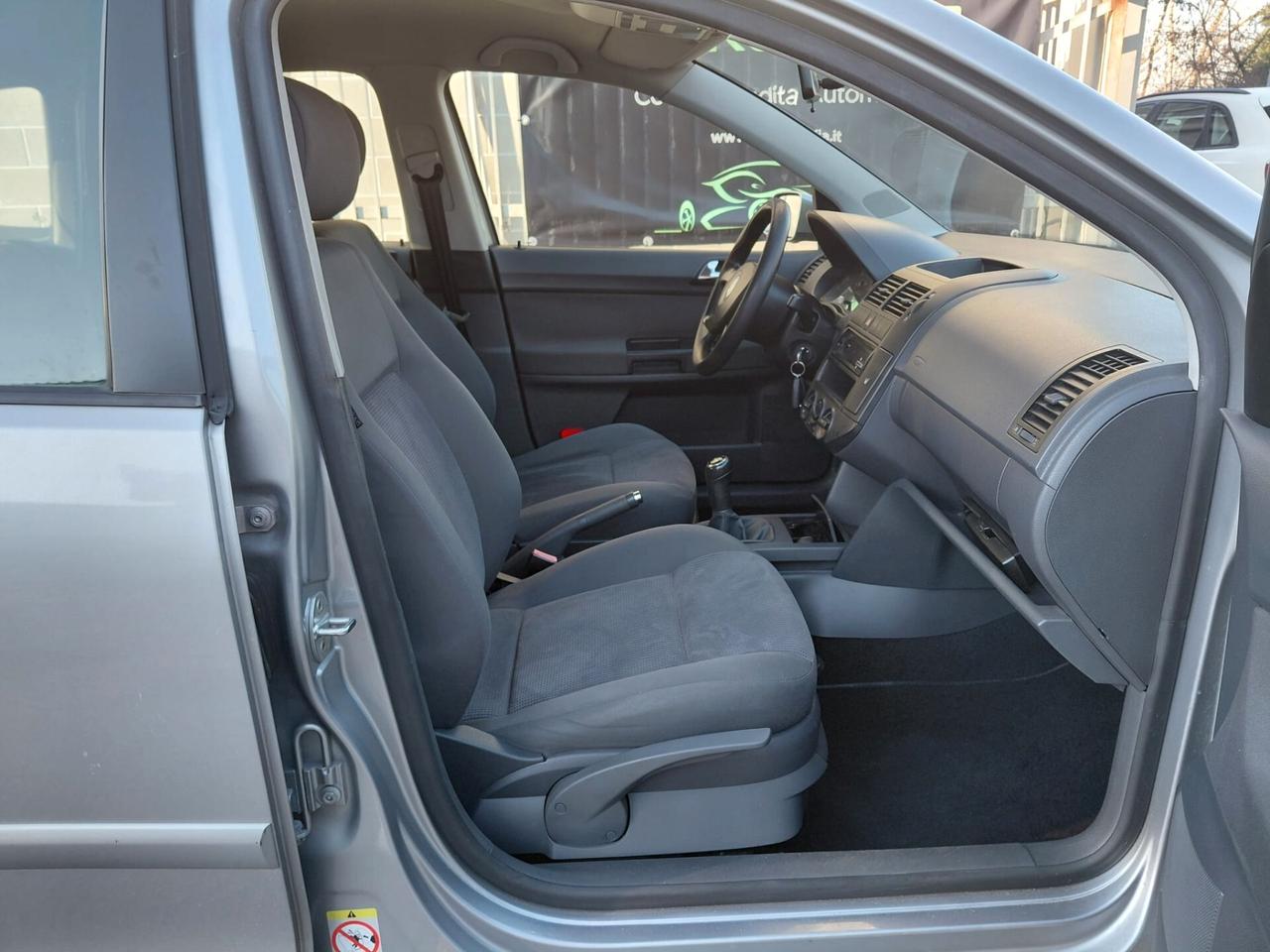 Volkswagen Polo 1.2 UNICO PROPRIETARIO (Neopatentati)