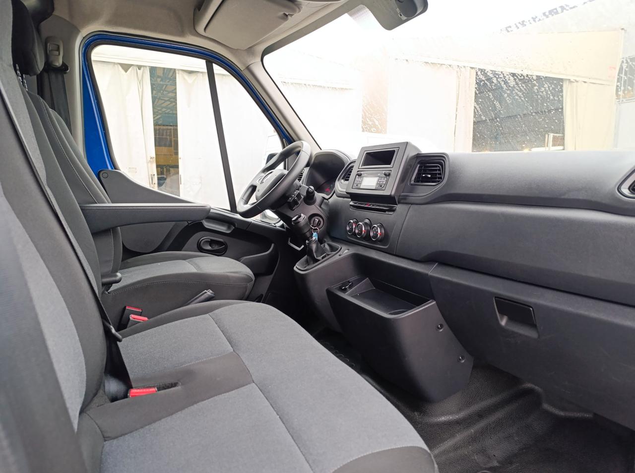 RENAULT Master T33 2.3 dci 135cv L2H2 Ice