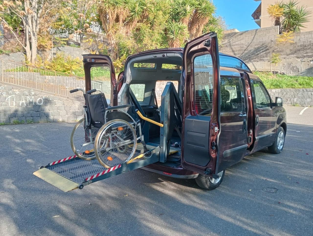 Fiat Doblo Pianale ribassato con rampa disabili in carrozzina