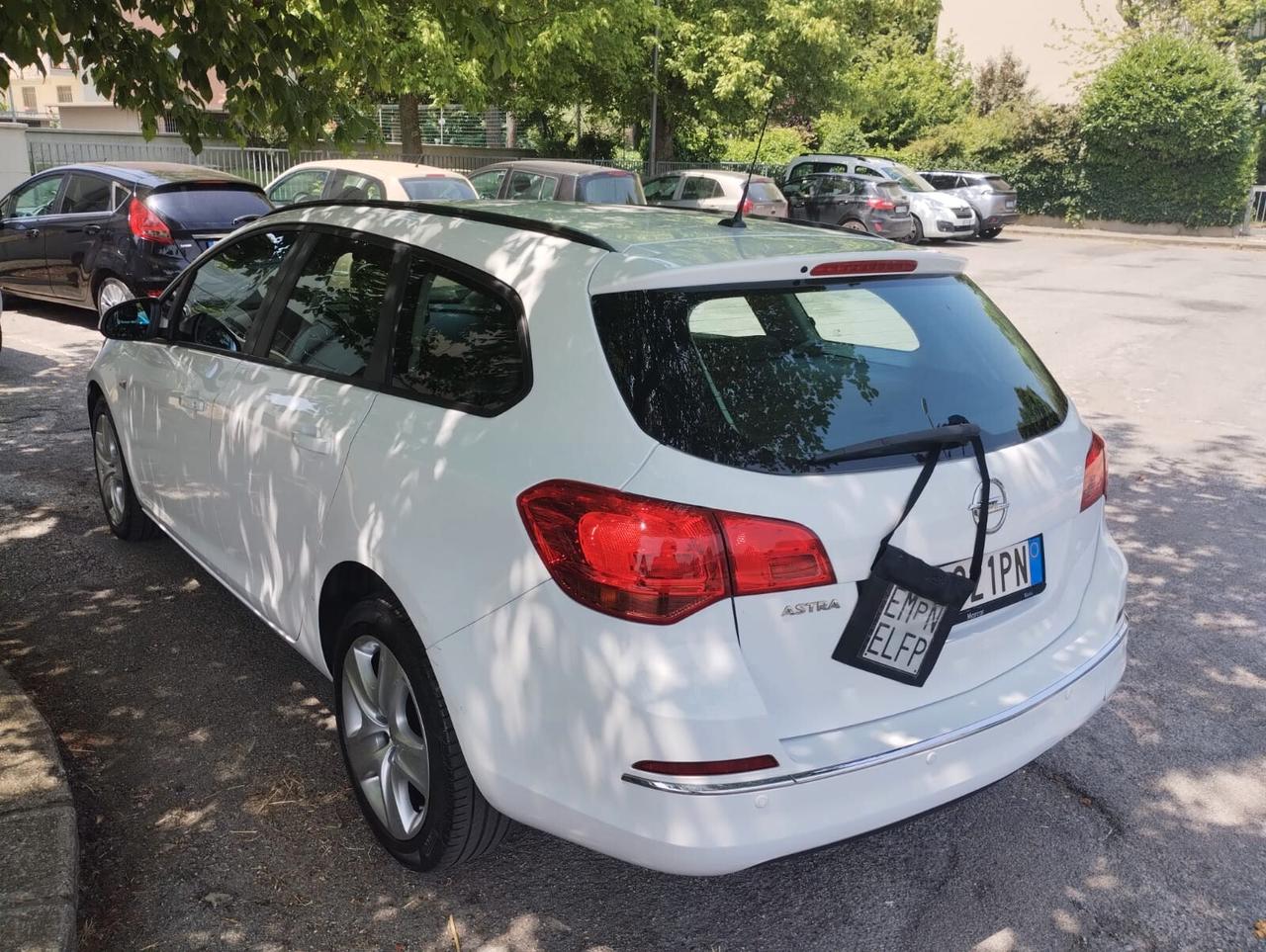 Opel Astra 1.4 Turbo 140CV Sports Tourer GPL Tech Cosmo