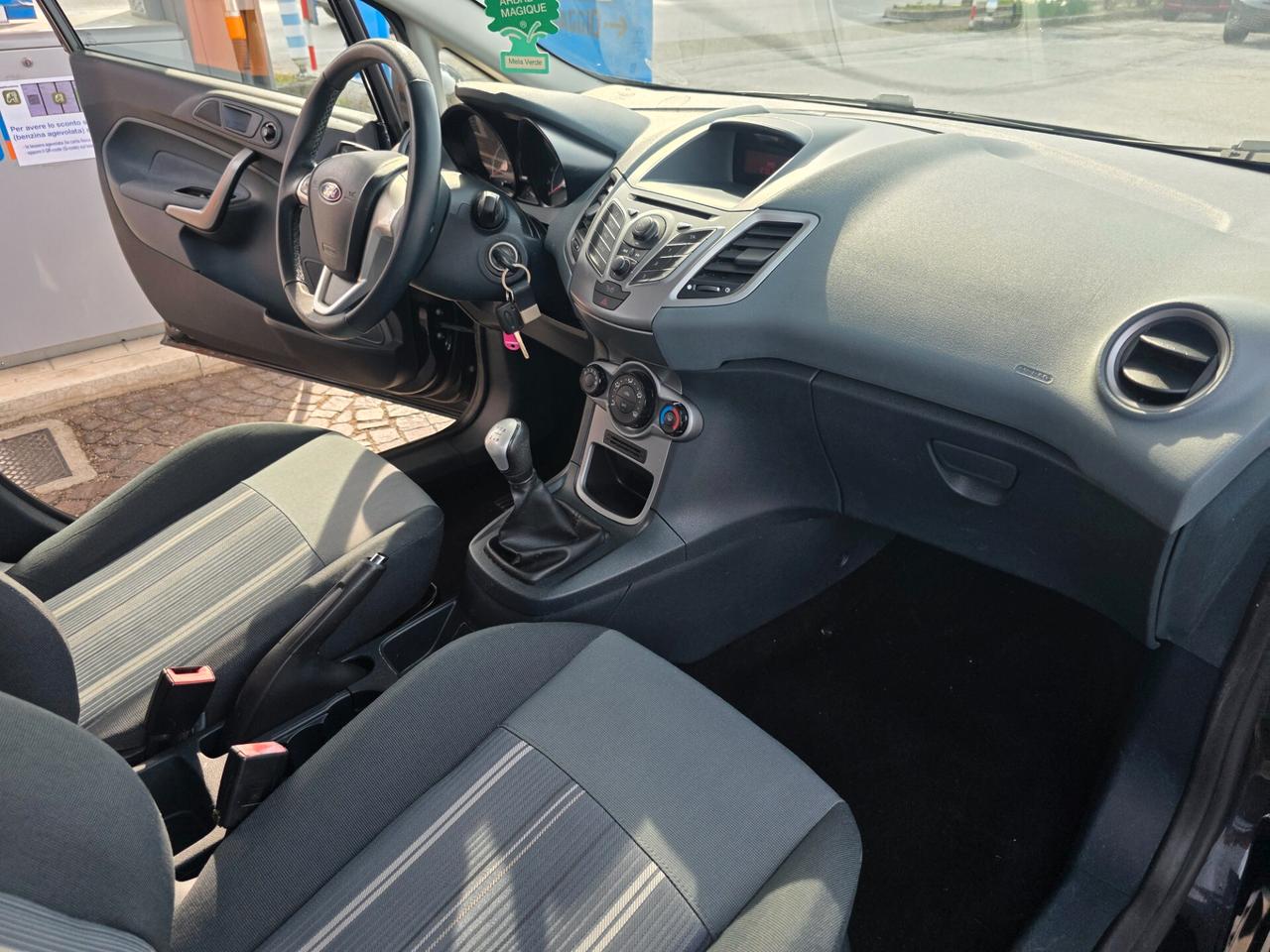 Ford Fiesta 1.2 82 CV 5 porte Titanium con 239.000km Neopatentati ok