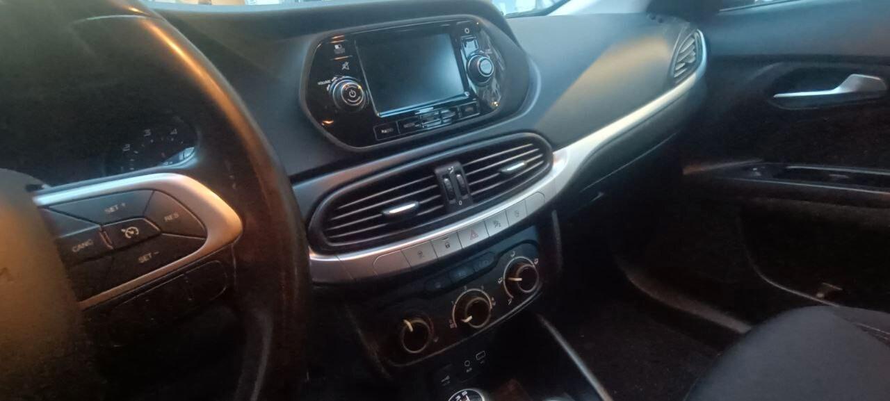 Fiat Tipo 1.6 Mjt S&S 5 porte Easy