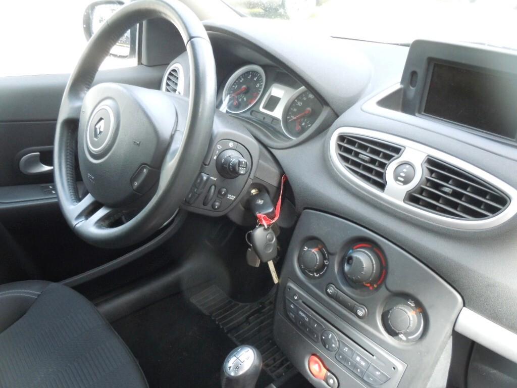 RENAULT CLIO 1.2 3p 75cv