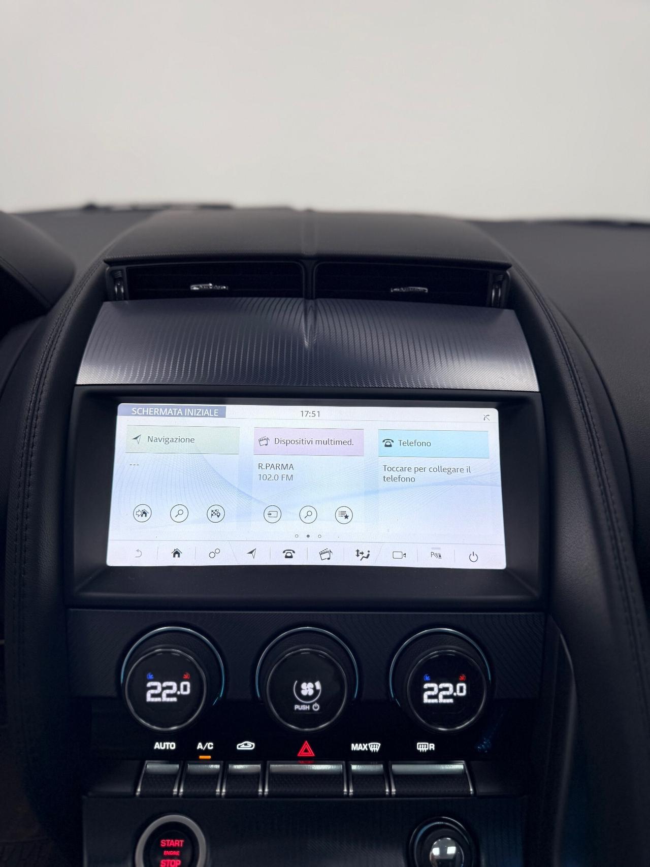 Jaguar F-Type 2.0 aut. Coupé Chequered Flag 05/2019 EURO 6D TETTO RETROCAM SCARICO