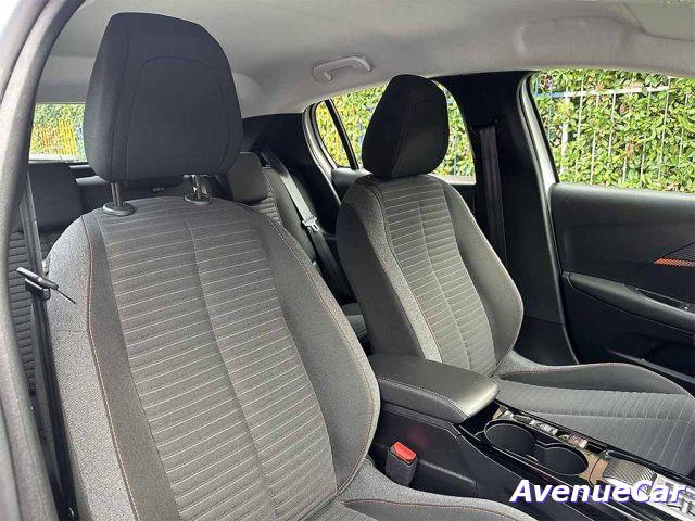 PEUGEOT 208 e Active Pack 100kW ADATTA A NEOPATENTATI IVA ESP.