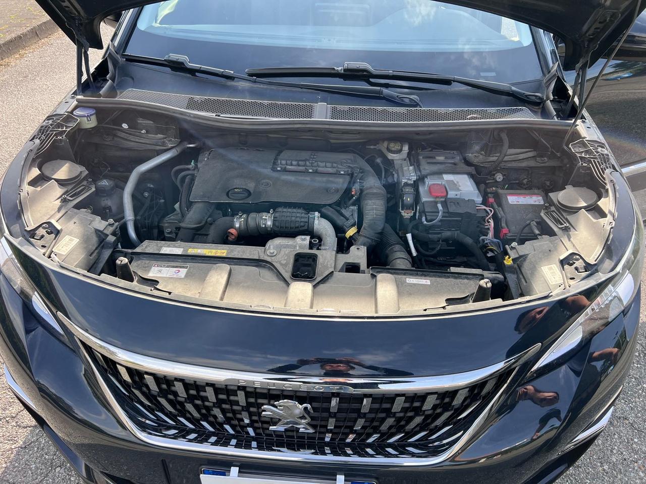 Peugeot 3008 Allure 1.6 Blue HDI 120
