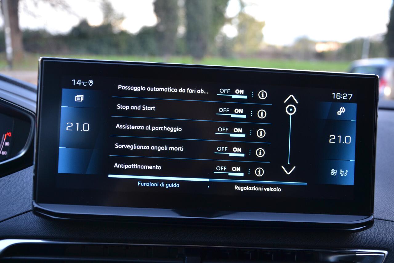 Peugeot 5008 2.0 HDi 180CV 7POSTI AUT.+NAV+LED+RCAM+PELLE+PDC