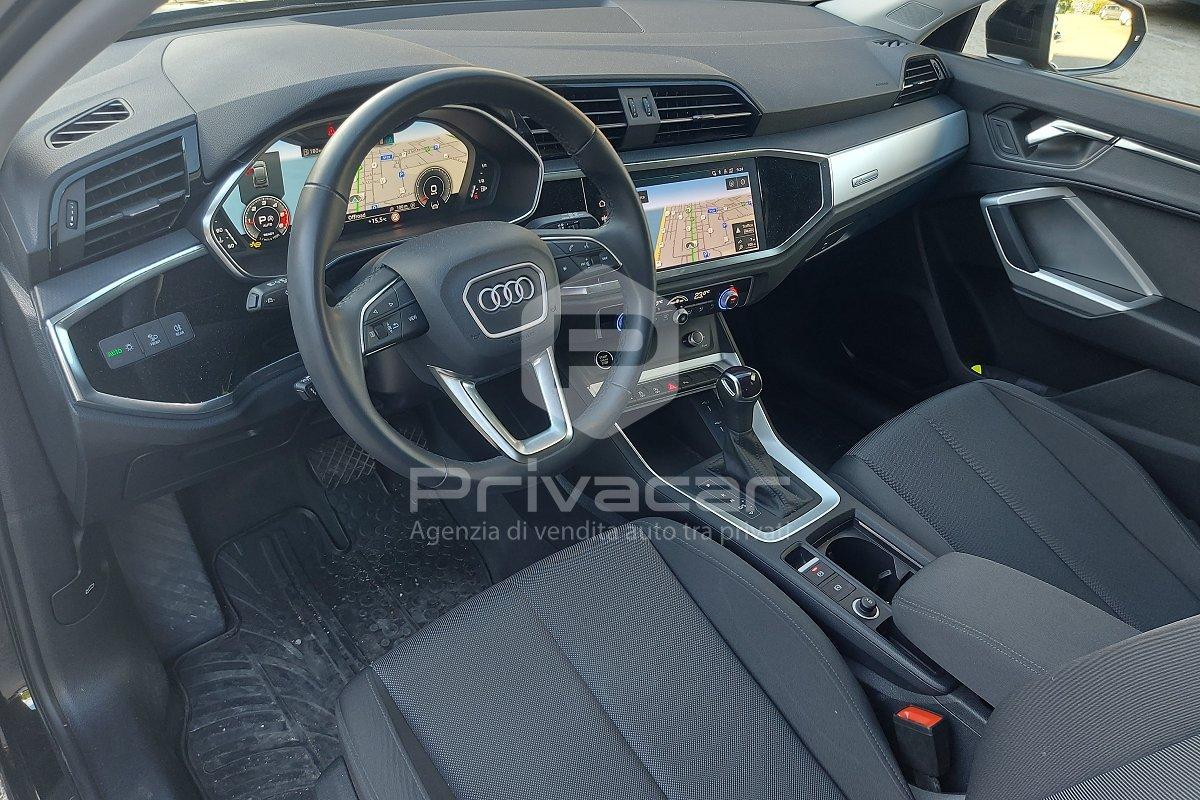 AUDI Q3 SPB 35 TDI S tronic Business Plus