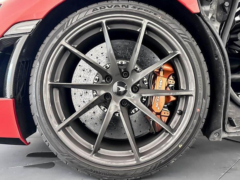 McLaren 720S Coupe - McLaren Milano