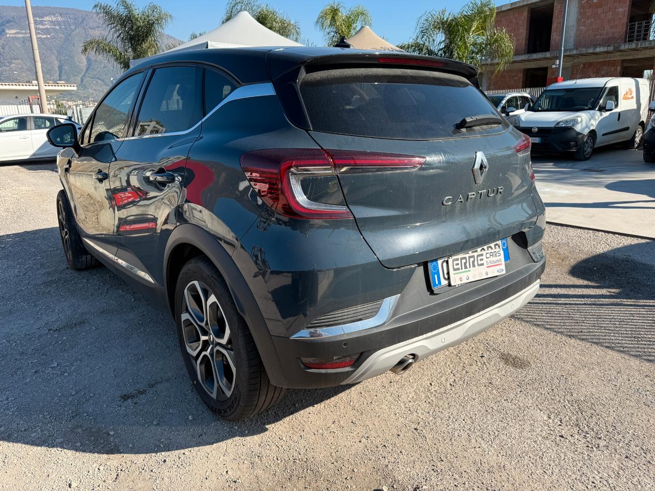 RENAULT CAPTUR 2020 1.5 DIESEL 95CV *SINISTRATA