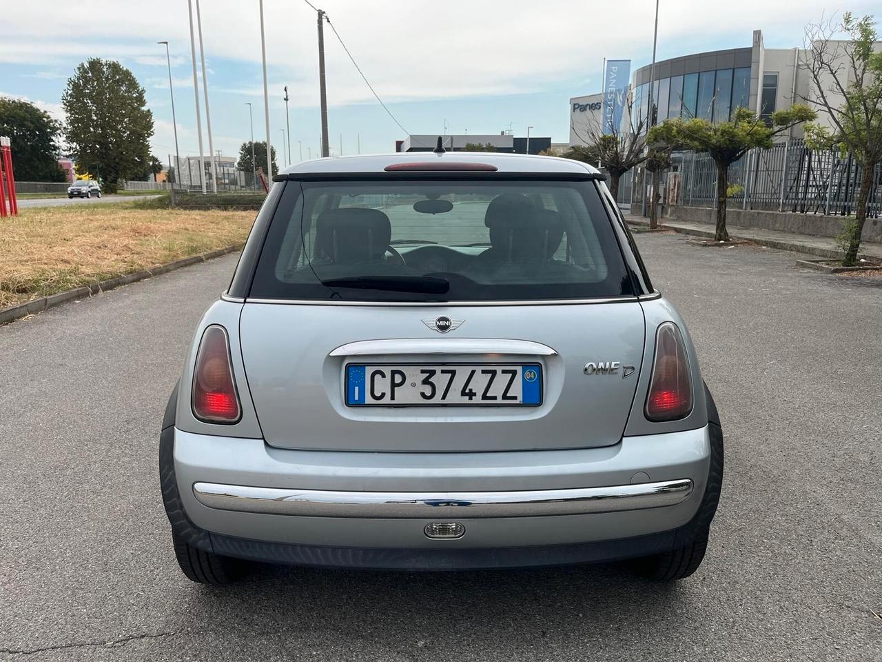 Mini 1.4 tdi One D de luxe
