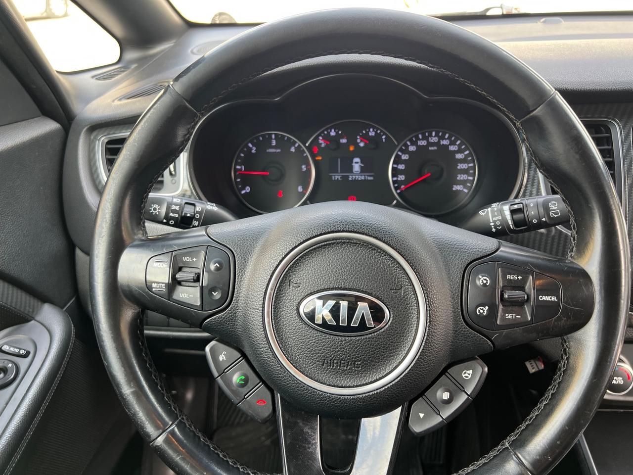 Kia Carens 1.7 CRDi 7 Posti